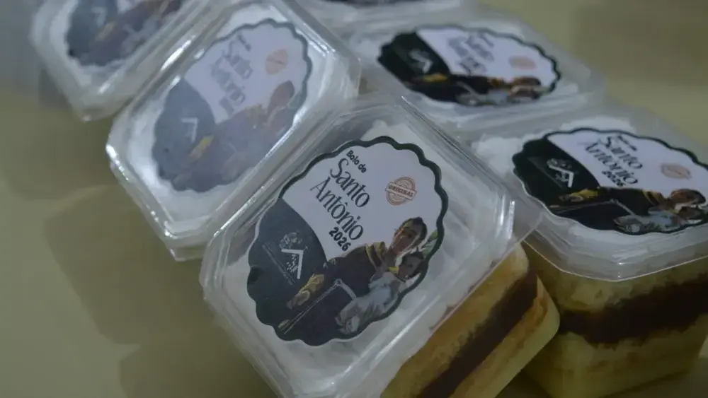 Bolo de Santo Antônio: 17 mil fatias e 3 mil alianças