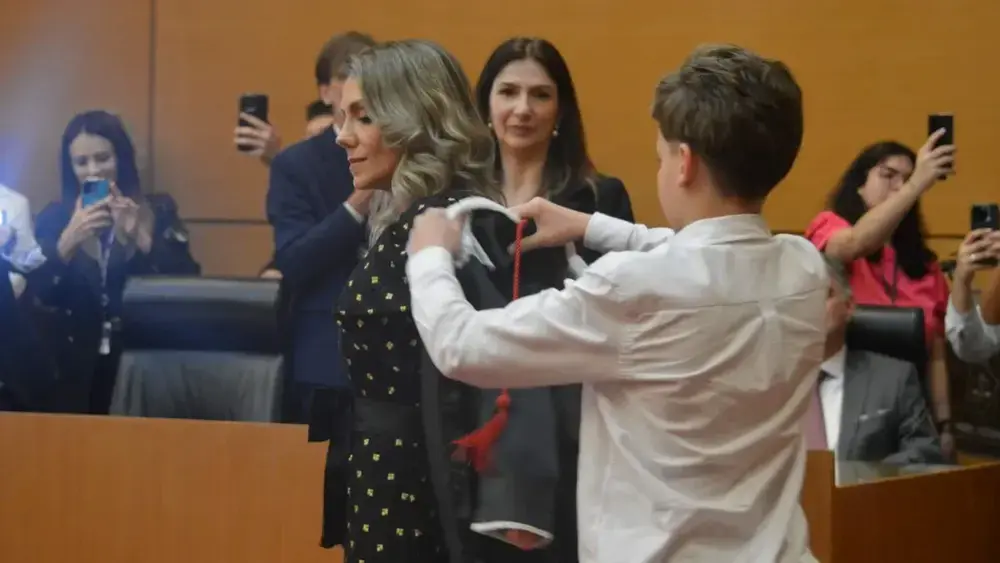 Desembargadora cita Manoel de Barros e promete justiça em posse
