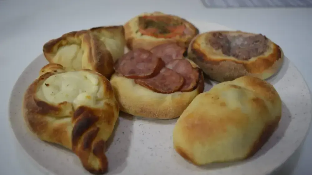 Desemprego vira negócio: casal produz 400 esfihas por dia