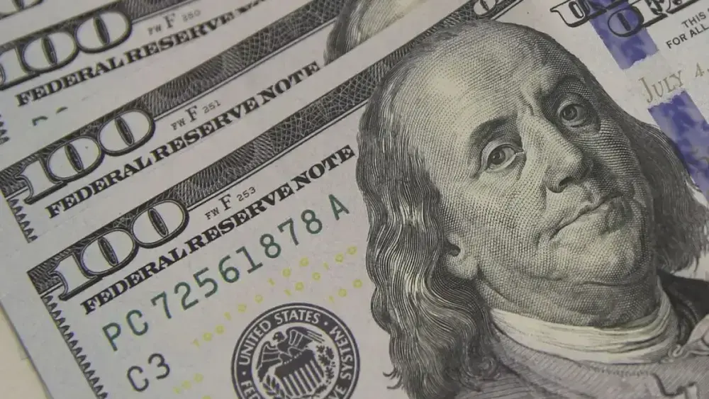 Dólar recua a R$ 5,17 com trégua no Oriente Médio