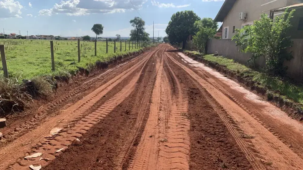 Ivinhema recebe R$ 4 milhões para recuperar estradas rurais