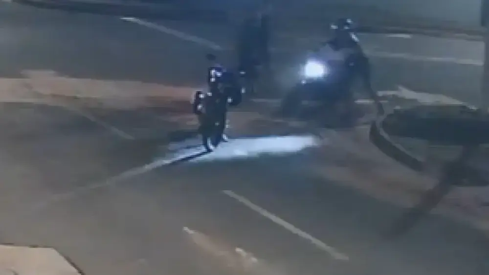 Jovem tem moto furtada por dupla que o cercou em Campo Grande