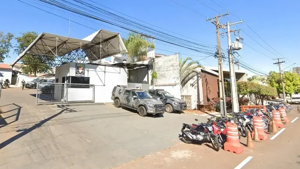 Justiça manda remover canil do Choque em Campo Grande