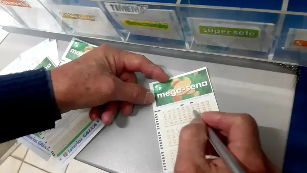 Mega-Sena acumula em R$ 86 milhões e 66 apostas de MS acertam a quadra