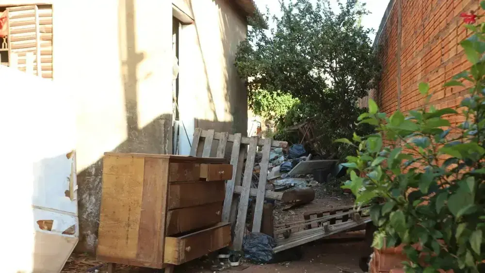 Morte de jovem no Nova Lima: mãe abandona casa e imóvel preocupa vizinhos
