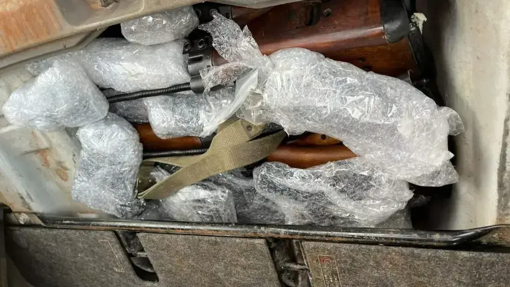 Policial paraguaio é preso com 20 fuzis que iriam para Rocinha