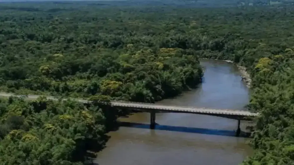 Ponte em Bonito libera veículos acima de 10 toneladas